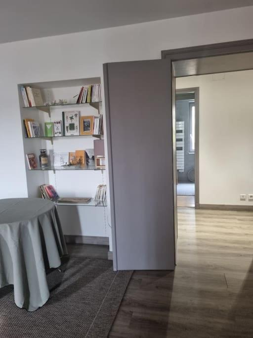 L'Ourse, Epinal,Tres Bel Appartement Quartier Port Esterno foto